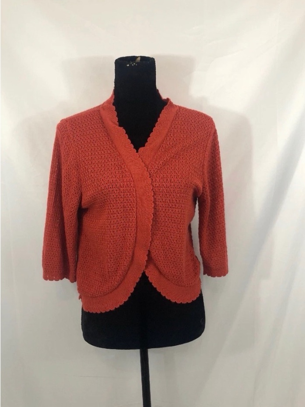 ONE WORLD Scalloped Edge Rust Orange Knit Cardigan